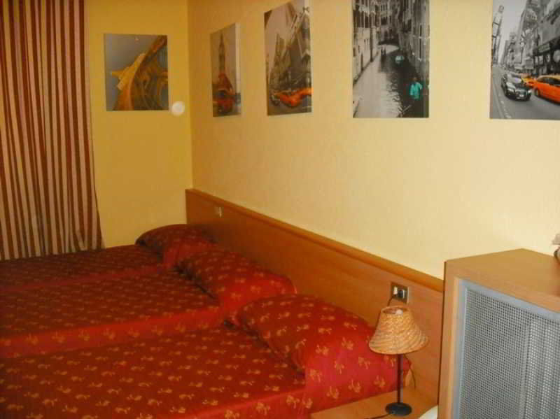 Hotel Edy Milan Luaran gambar