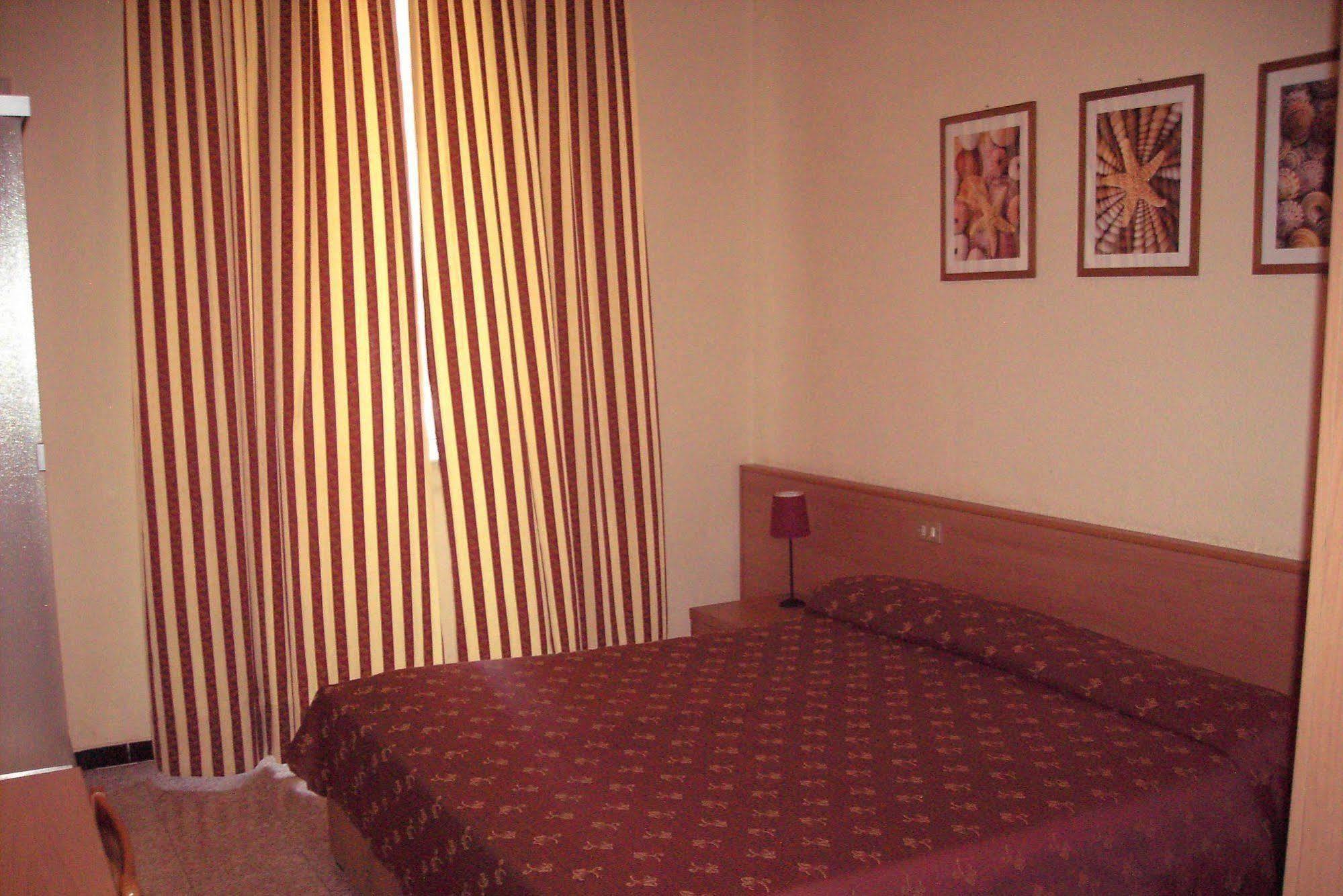 Hotel Edy Milan Luaran gambar