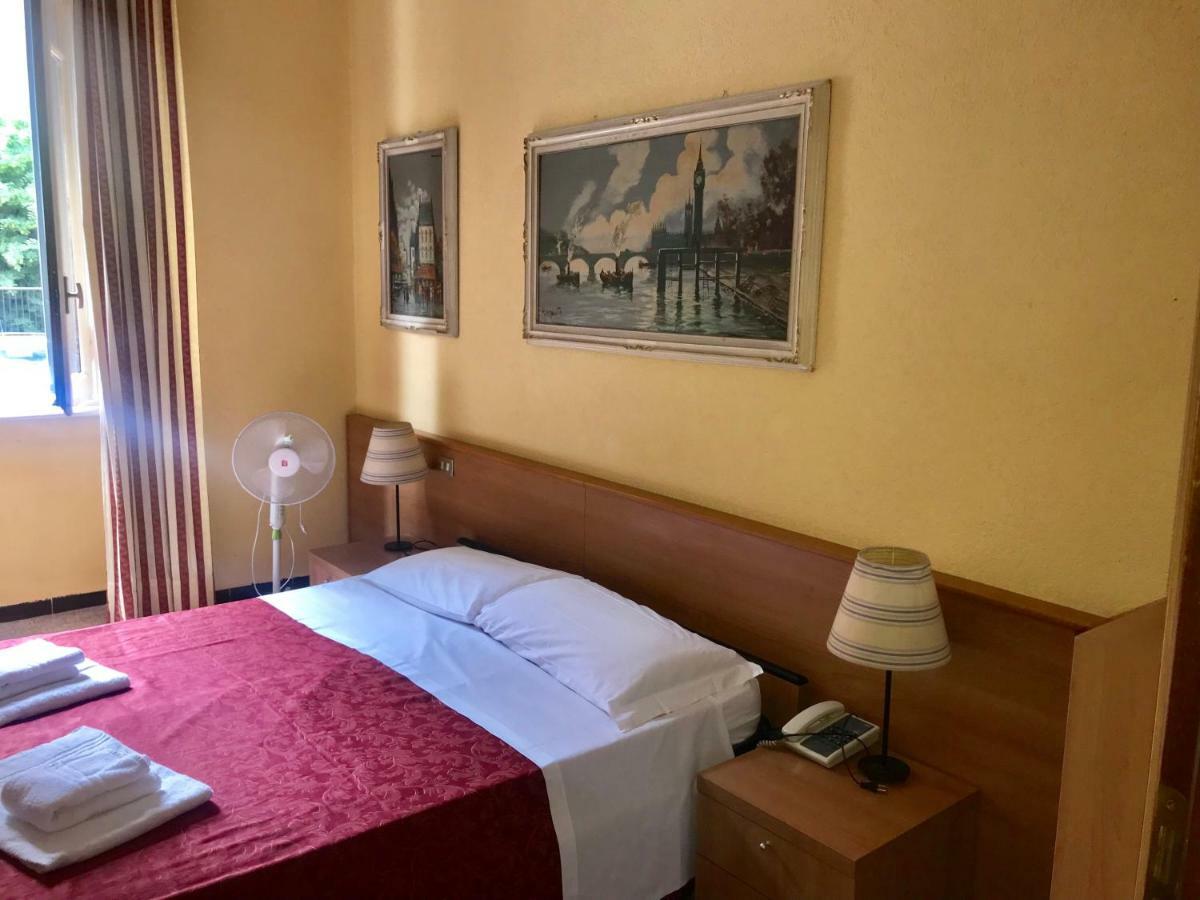 Hotel Edy Milan Luaran gambar